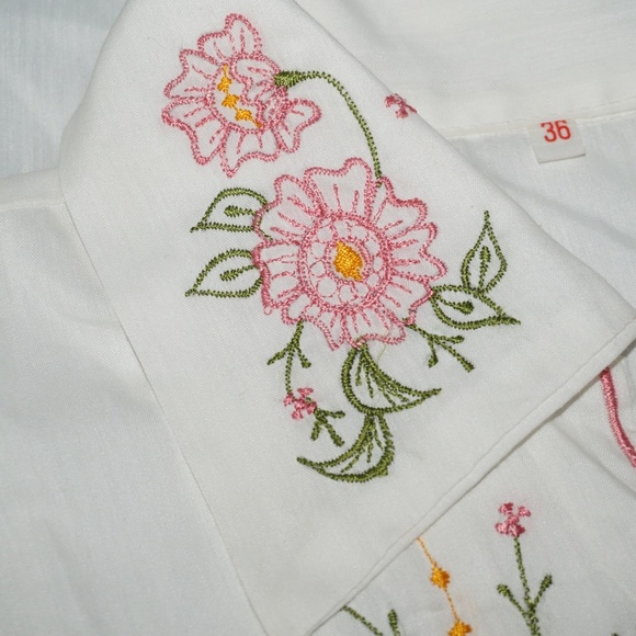 Vintage 70s Embroidered Floral Peasant Cottagecore Top - Picture 5 of 7
